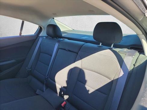 Used 2016 Chevrolet Cruze LT w/ Convenience Package image 14