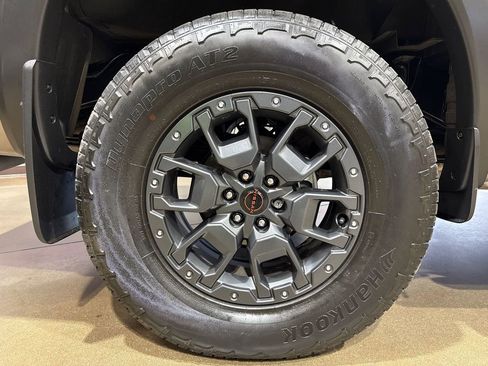 Used 2023 Nissan Frontier PRO-4X w/ Pro-4X Premium Package image 29