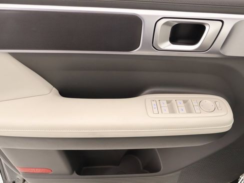 Used 2025 Hyundai Santa Fe SEL image 15