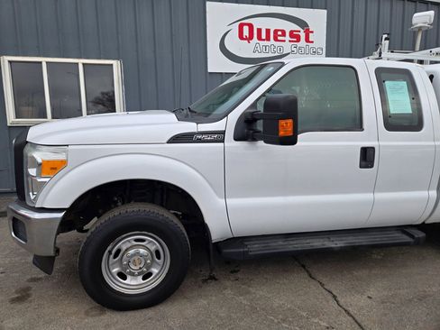Used 2016 Ford F250 XL w/ Power Equipment Group image 2