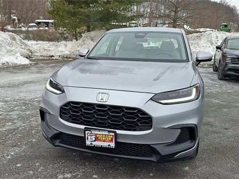 Used 2025 Honda HR-V LX image 3