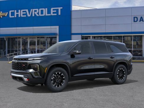 New 2026 Chevrolet Traverse Z71 w/ Driver Confidence Package image 2