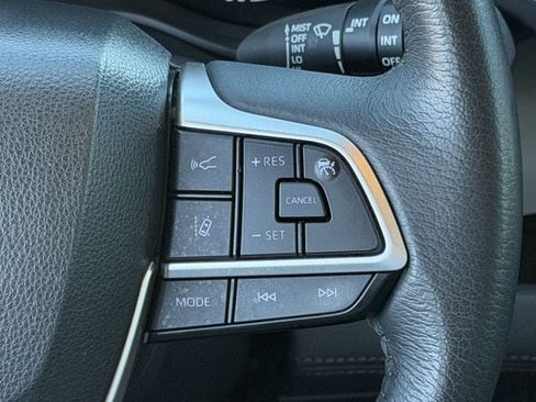 Certified 2023 Toyota Sienna XLE w/ XLE Plus Package image 15