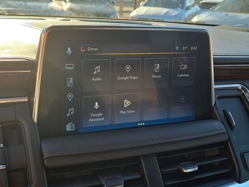 Used 2023 Chevrolet Suburban High Country image 19