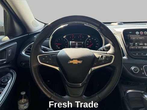 Used 2018 Chevrolet Malibu LT w/ Redline Edition FWD image 11