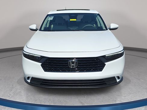 Used 2023 Honda Accord EX image 2