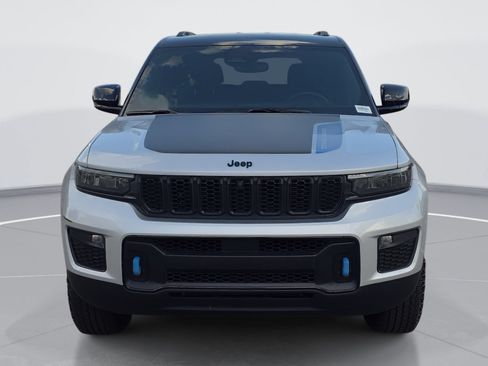 Used 2024 Jeep Grand Cherokee Trailhawk AWD/4WD image 8