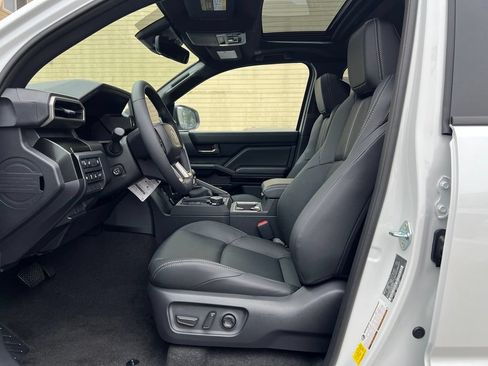 New 2026 Toyota 4Runner Limited AWD/4WD image 9
