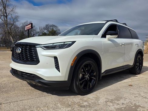 Used 2025 INFINITI QX60 Luxe w/ Black Edition image 2