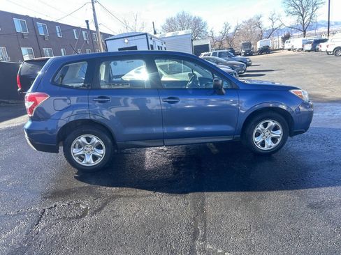 Used 2014 Subaru Forester 2.5i image 9