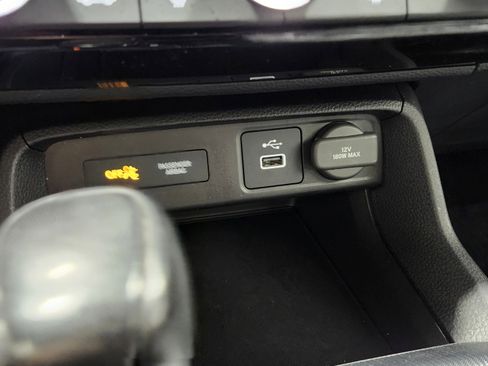 Used 2022 Honda Civic Sport image 7