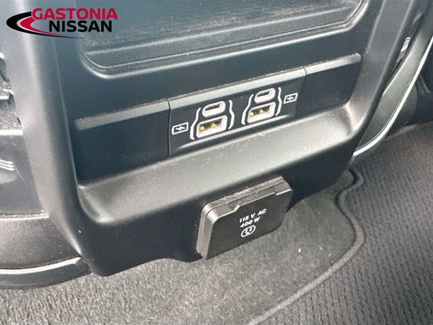 Used 2023 RAM 1500 Laramie AWD/4WD image 34