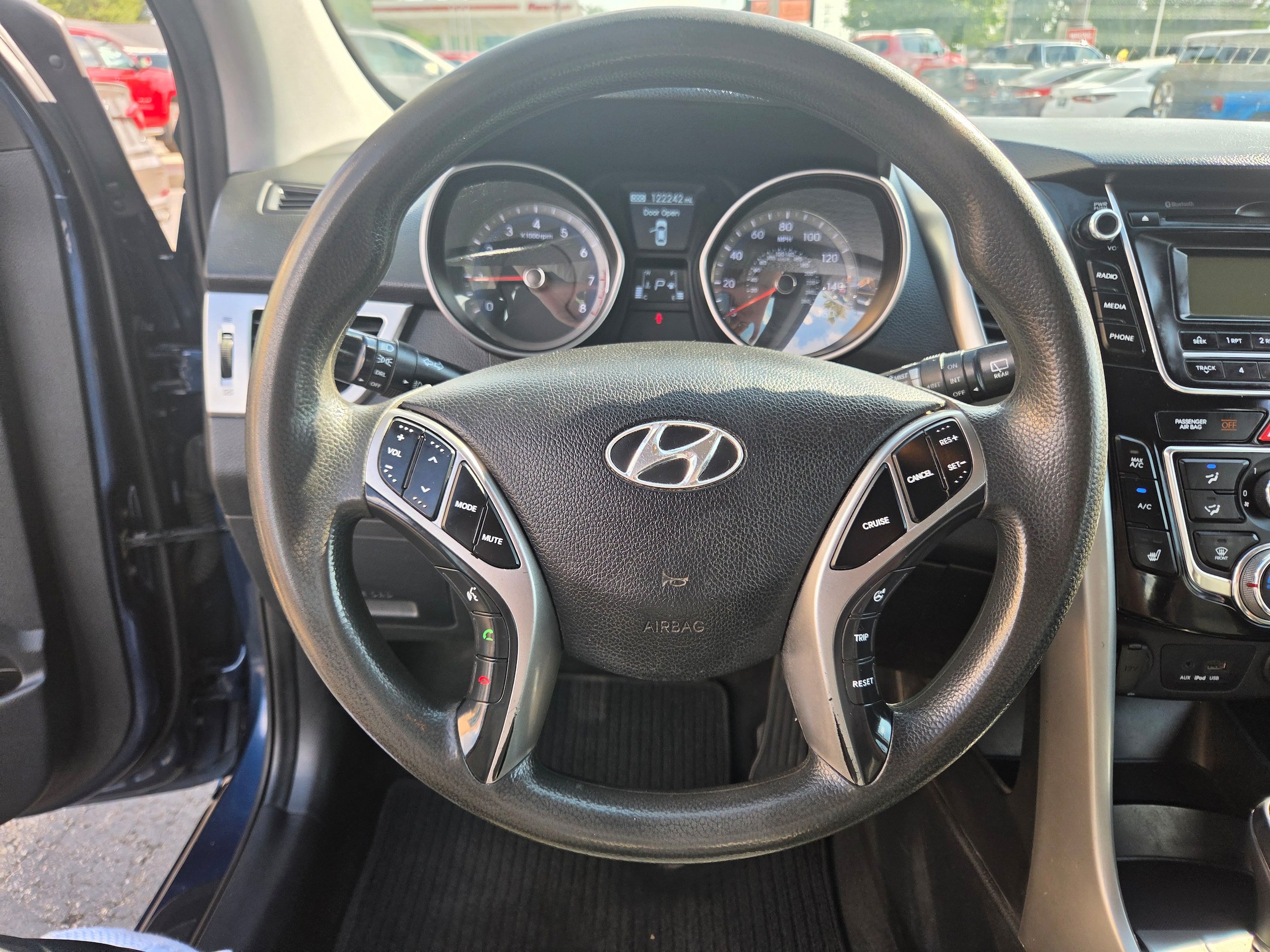 Used 2014 Hyundai Elantra GT FWD image 5