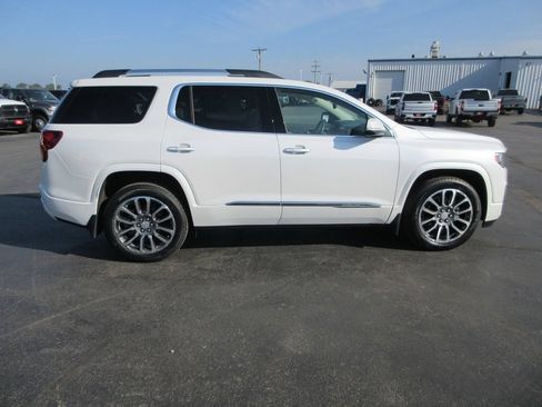 Certified 2022 GMC Acadia Denali w/ Denali Ultimate Package AWD/4WD image 5