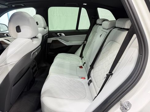Used 2026 BMW X5 xDrive40i w/ Premium Package AWD/4WD image 18