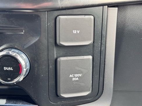 Used 2024 Ford F150 Platinum w/ Equipment Group 702A High image 39