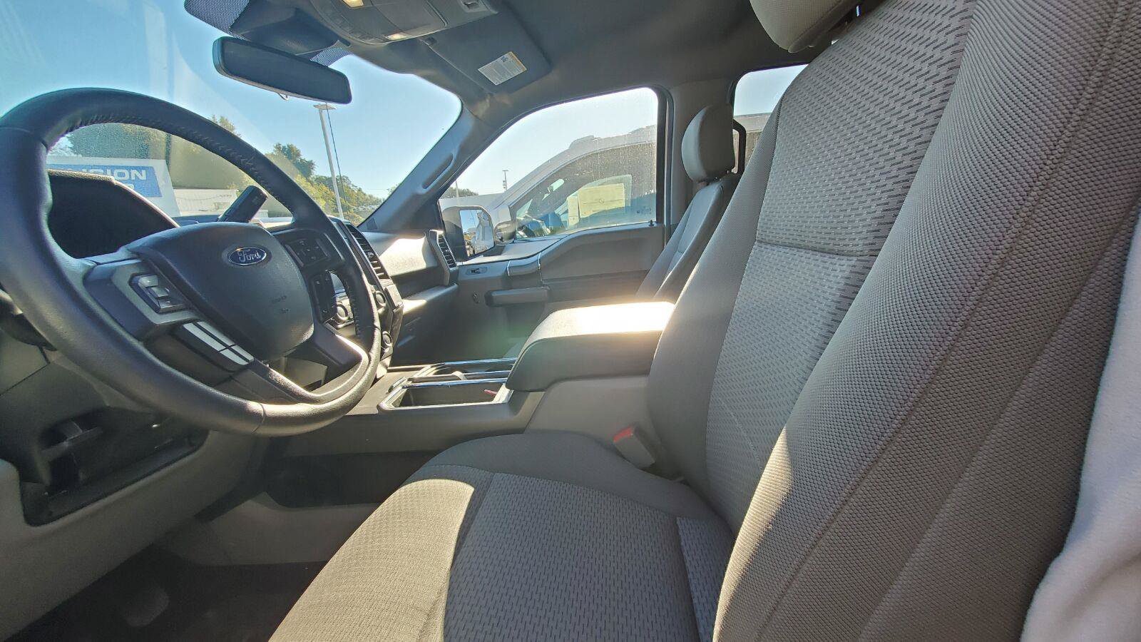 Used 2020 Ford F150 XLT w/ Equipment Group 302A Luxury AWD/4WD image 3