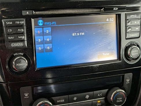 Used 2018 Nissan Rogue Sport SL w/ SL Premium Package image 22