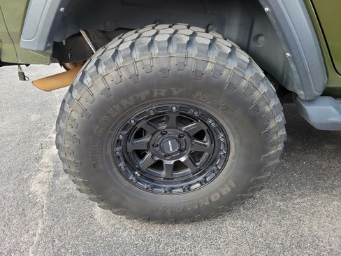 Used 2023 Jeep Wrangler Unlimited Sport AWD/4WD image 6