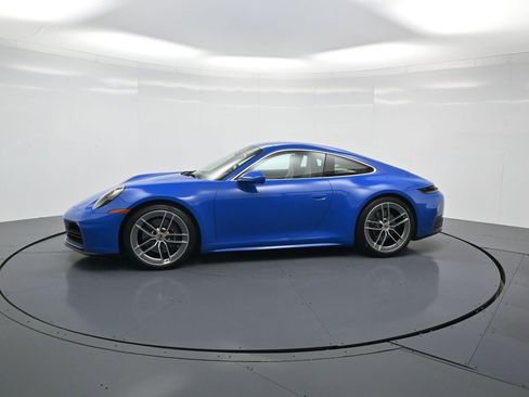 Used 2025 Porsche 911 Carrera image 2