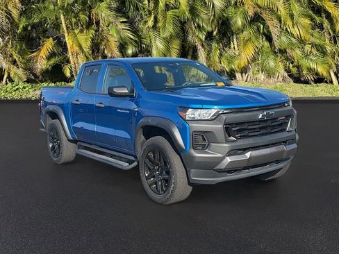 Used 2023 Chevrolet Colorado Trail Boss w/ Advanced Trailering Package AWD/4WD image 2