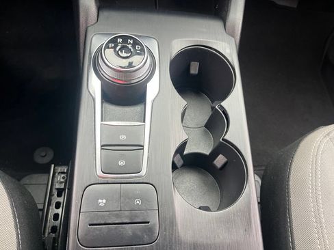 Used 2022 Ford Escape SE FWD image 19