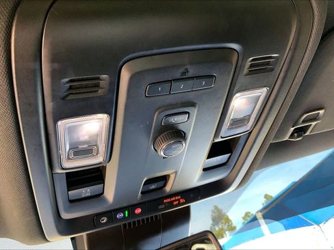 Used 2023 Chevrolet Tahoe Z71 image 29