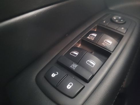 Used 2019 Jeep Grand Cherokee Limited RWD image 27