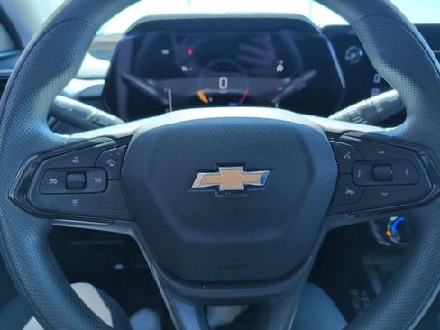 Used 2025 Chevrolet TrailBlazer LT AWD/4WD image 15