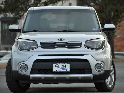 Used 2018 Kia Soul + FWD image 3