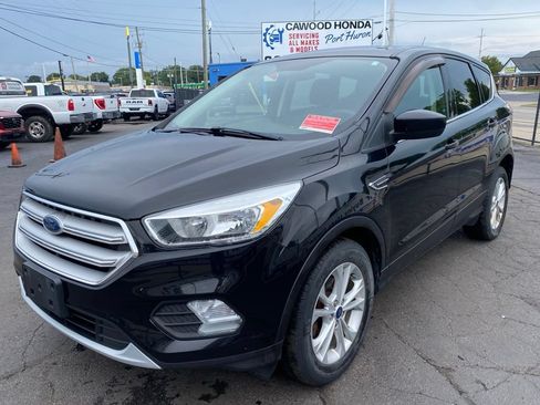 Used 2017 Ford Escape SE FWD image 7