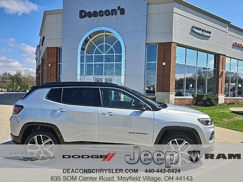 Used 2025 Jeep Compass Limited w/ Elite Group image 1
