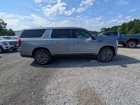 Used 2026 GMC Yukon XL Denali Ultimate AWD/4WD image 15