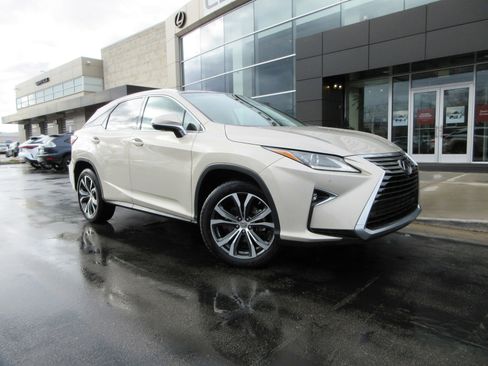 Used 2017 Lexus RX 350 350 w/ Premium Package image 13
