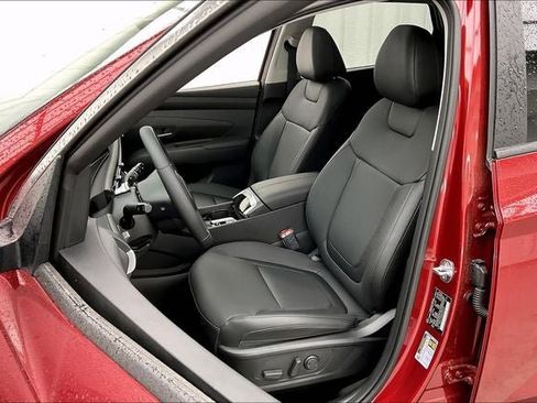 Used 2025 Hyundai Tucson SEL FWD image 12