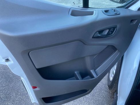 Used 2021 Ford Transit 350 XLT image 11