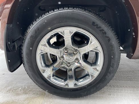 Used 2015 RAM 1500 Laramie w/ Convenience Group image 19