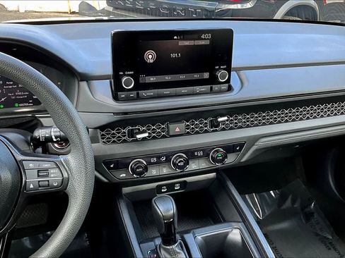 Used 2024 Honda Accord EX image 7