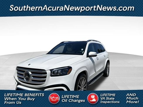 Used 2025 Mercedes-Benz GLS 580 4MATIC image 1