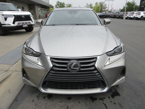 Used 2018 Lexus IS 300 AWD image 14