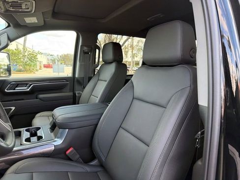 New 2026 Chevrolet Silverado 2500 LTZ w/ LTZ Convenience Package image 23