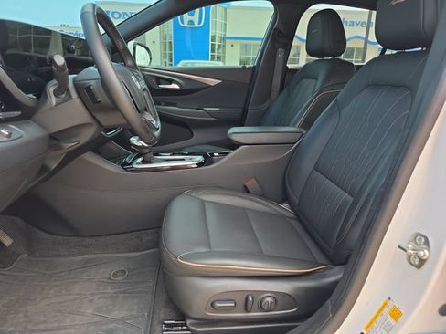 Used 2025 Buick Envista Avenir FWD image 10