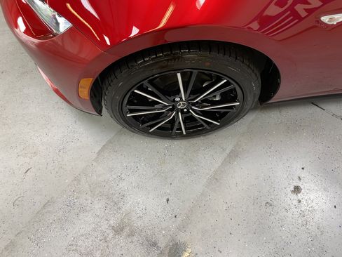 Used 2025 MAZDA MX-5 Miata Grand Touring image 11