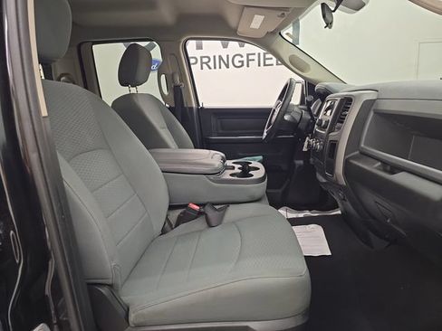 Used 2016 RAM 1500 ST w/ SXT Appearance Group AWD/4WD image 9