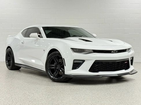 Used 2018 Chevrolet Camaro SS image 4