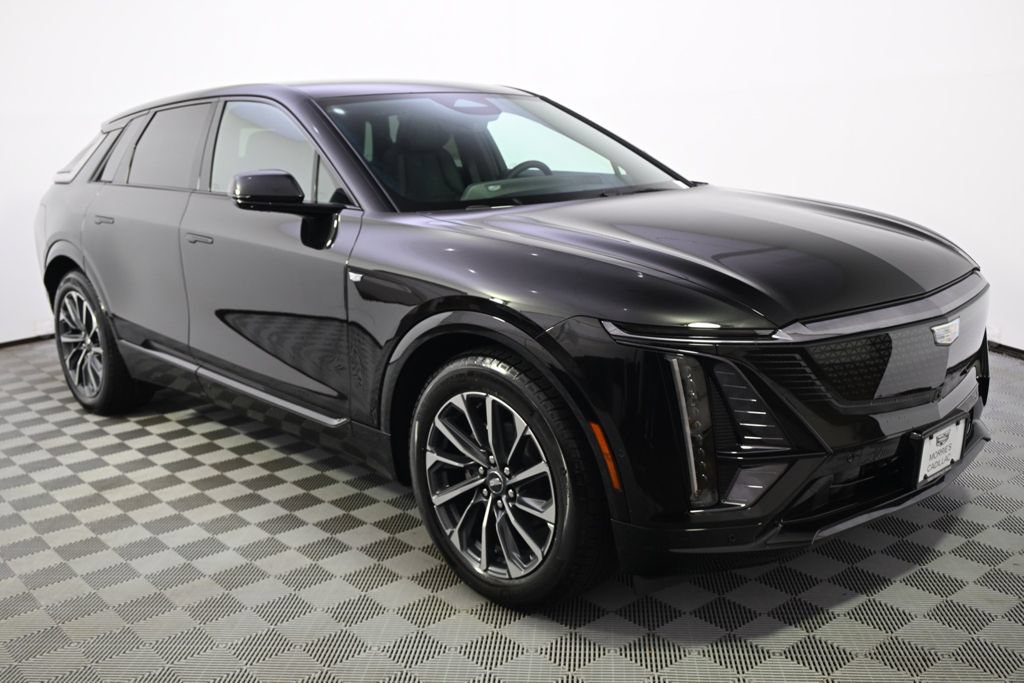 New 2026 Cadillac Lyriq Premium Sport w/ LPO, Floor Liner Package AWD/4WD image 8