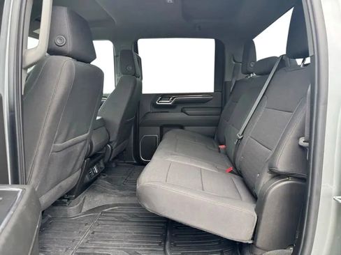 Used 2024 GMC Sierra 3500 SLE w/ SLE Value Package AWD/4WD image 18