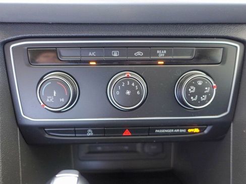 Used 2021 Volkswagen Atlas S image 21