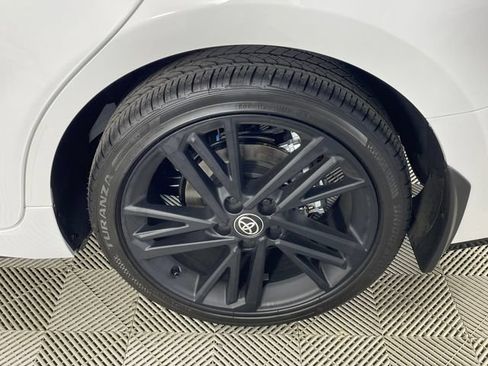 New 2026 Toyota Camry Hybrid AWD/4WD image 11