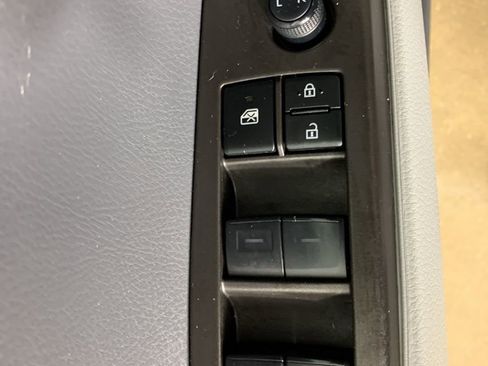 Used 2024 Toyota Camry LE image 17